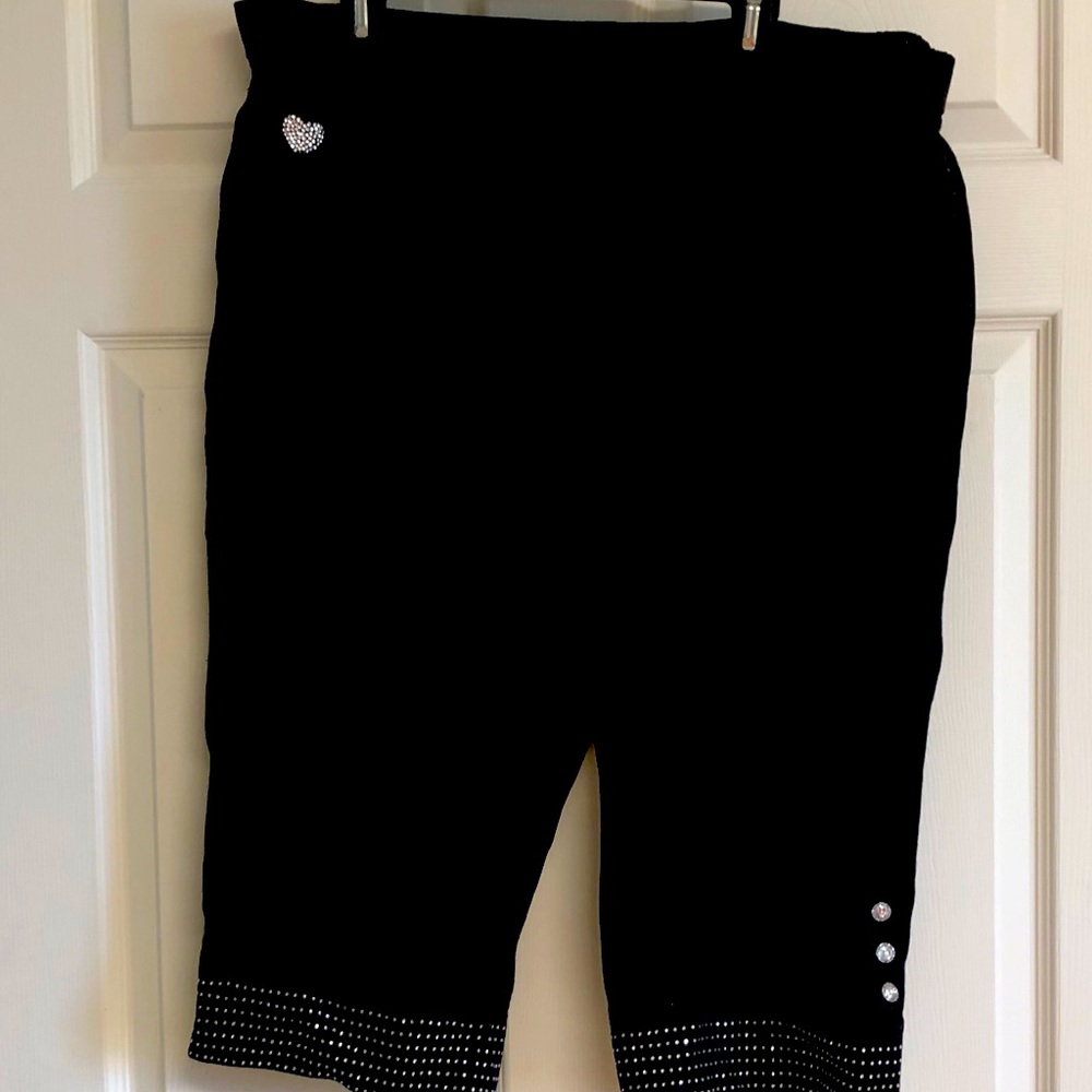 Quacker Factory capris by Dream Jeannie’s.